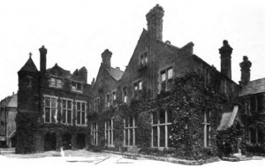 Toynbee Hall circa 1902. Sourced from Wikimedia Commons.